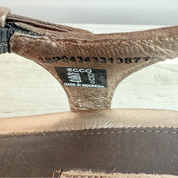 NWOT! Ecco pewter leather strappy sandals size 38 - Picture 5 of 12